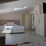 Kandira Butik Çeşme