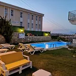 Bed & Breakfast Kandira Butik Çeşme