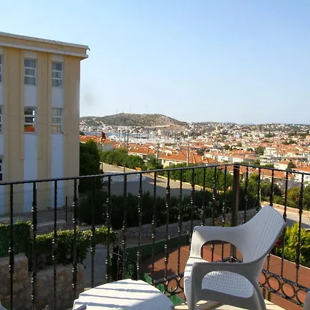 Kandira Butik Bed & Breakfast Çeşme