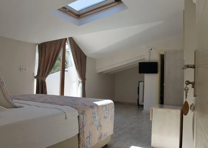 Kandira Butik Кешме