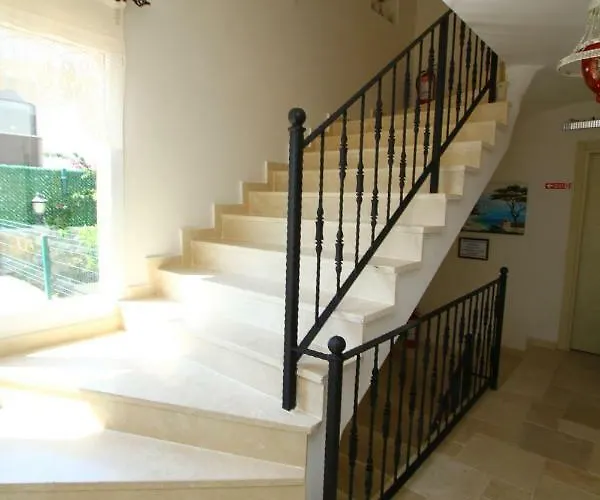 Kandira Butik Кешме