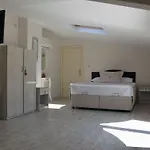 Kandira Butik 4* Çeşme