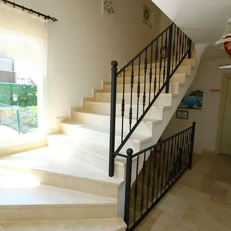 Kandira Butik Çeşme